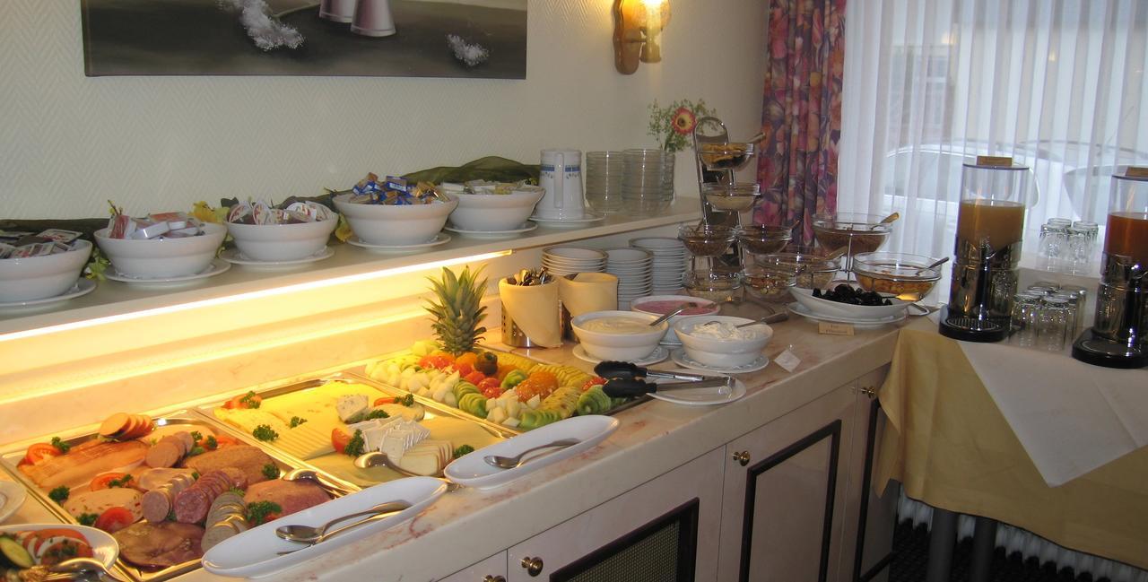 באד צווישנהם Hotel Zum Rosenteich מראה חיצוני תמונה