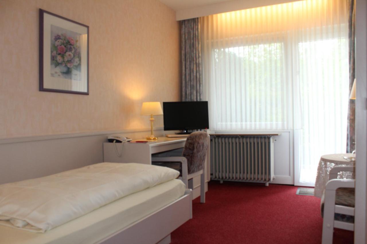 באד צווישנהם Hotel Zum Rosenteich מראה חיצוני תמונה